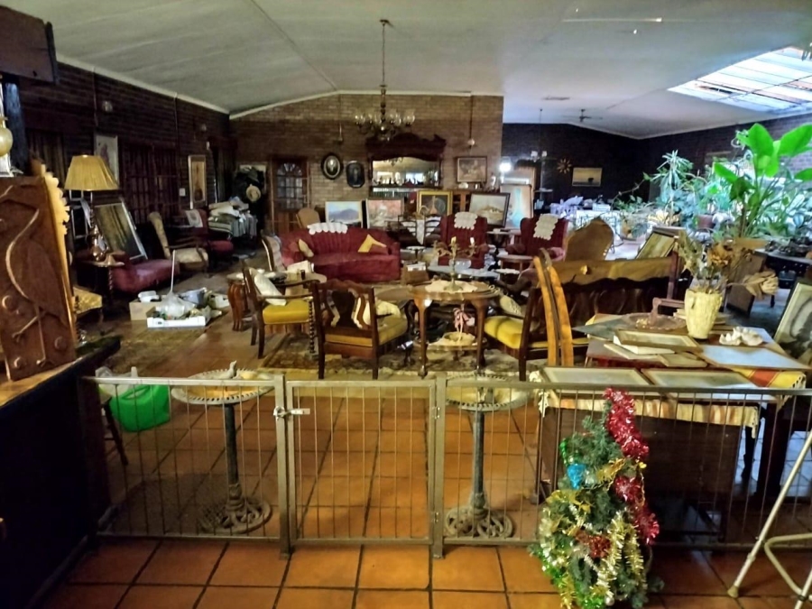 22 Bedroom Property for Sale in Tweespruit Free State